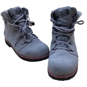 Boots Snow By North Face  Size: 10