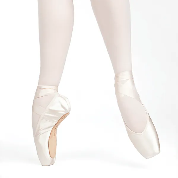 Russian Pointe Encore V-Cut Flex Soft Shank